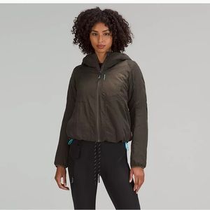 Lululemon, Lightweight Insulated Hiking Jacket.size 8. Like new, without tags